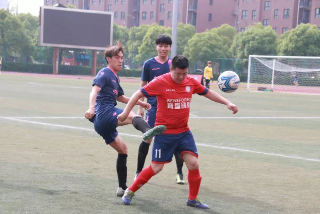 布拉齐尔亮眼表现助掘金击败湖人